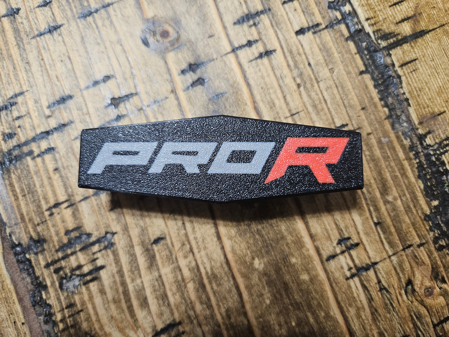 Polaris RZR Pro R Grill Badge 2022-2024 Pro R (Grey PRO, Red R)